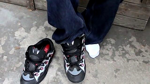 Str8 Boy Foot Show Outside - Ian Madrox