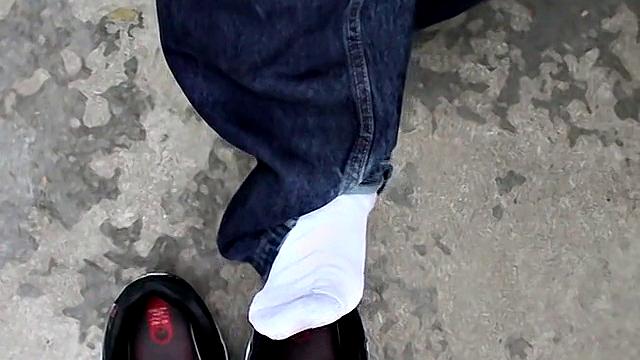 Str8 Boy Foot Show Outside - Ian Madrox