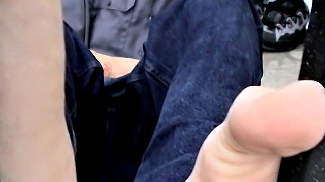 Str8 Boy Foot Show Outside - Ian Madrox