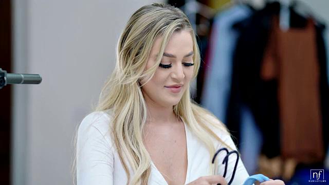 блейк блоссом и ванна бардот соблазняют парня на фотосессии