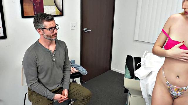 Breeding doc fucks babe in front of cuck BF and voyeur nurse