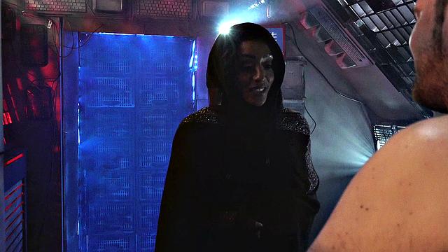 космический таксист жестко трахает принцессу марса