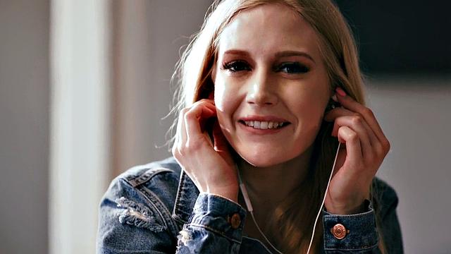 Lesbian babes enjoy kissing, licking, fingering, and 69 pose