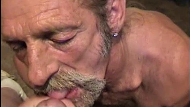 Hard-working men take a break and fuck rough on the job site