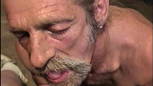 Hard-working men take a break and fuck rough on the job site