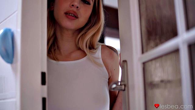 Blonde babes adore passion