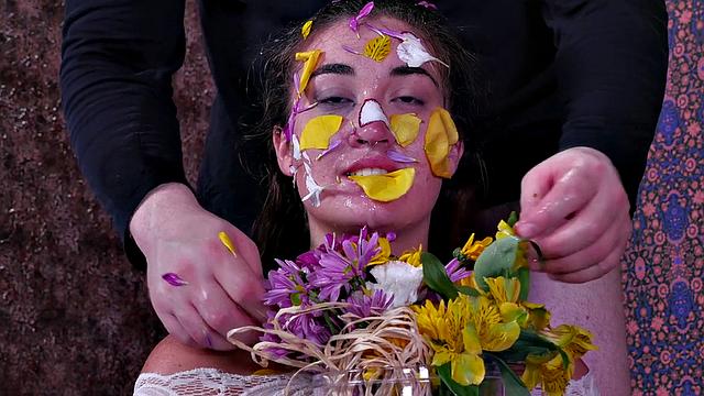 Submissive babe sucking her master