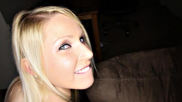 Horny Babe Gets Fucked