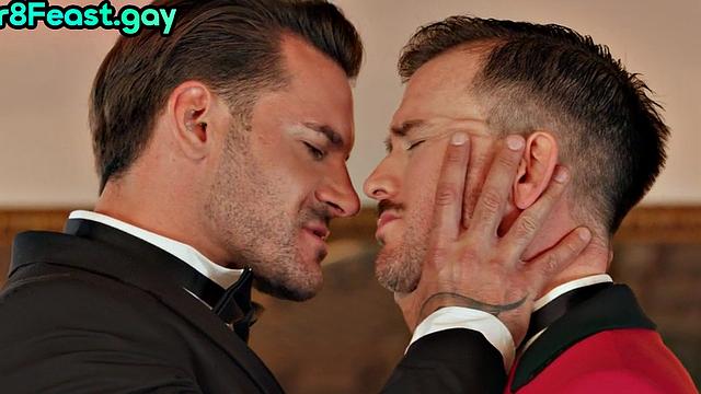 Tattooed jock with athletic body fucks gay asshole