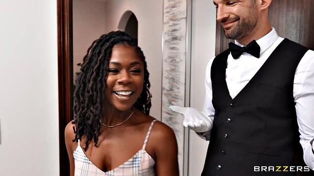 Pillow-Humping Humpette Enjoys A Threesome