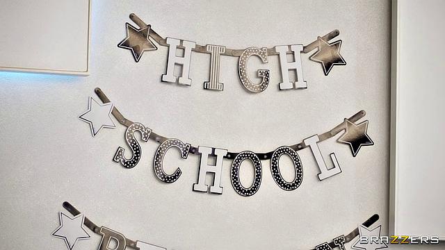 Reunited and Looks So Good