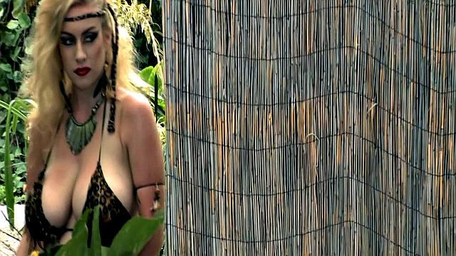 Kali West's Mamazon sex