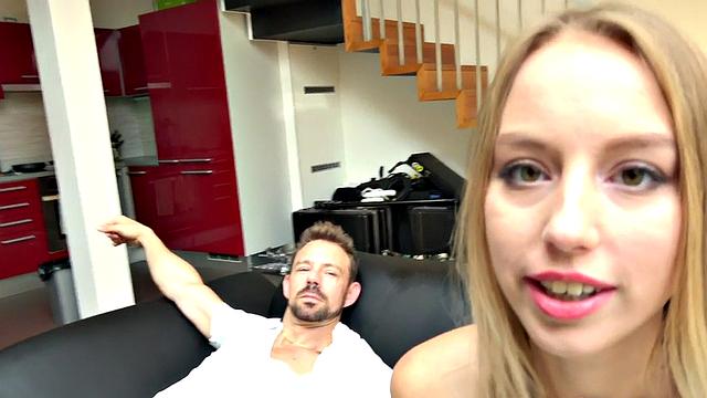 Anal loving babe sucks dick while assfucking