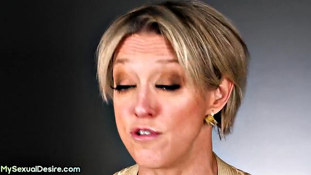 Busty MILF pussyfingering solo