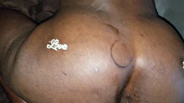 A Texas twat get filled with cream while getting doggy-styled in lingerie