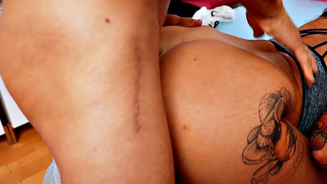 Pierced pussy gamer girl gets pussy rammed after deepthroat