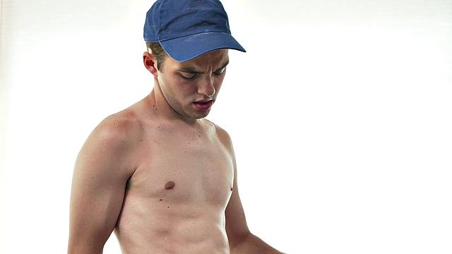 Hairy gaydaddy penetrated by twink