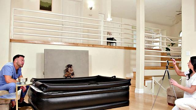 NURU MASSAGE - Sexy Gal Ritchie Gives Instruction on How To Give the Best Nuru Massage