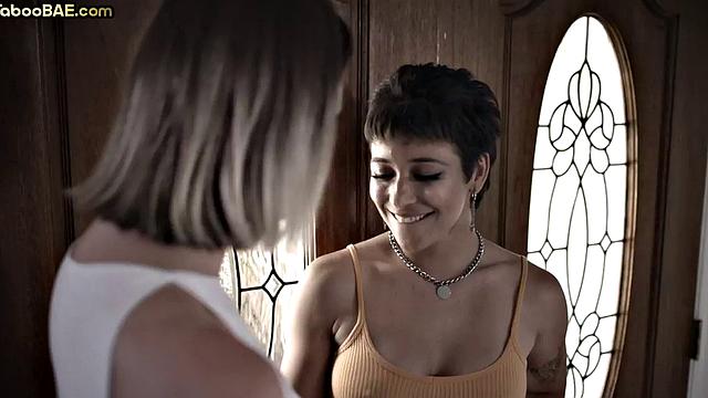 Ebony Lesbos tribbing each other with GF