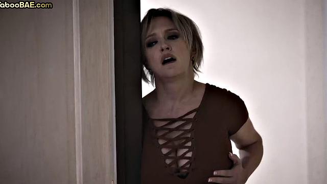 Ebony Lesbos tribbing each other with GF