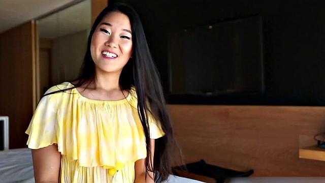 Chinese Tourist Fucks