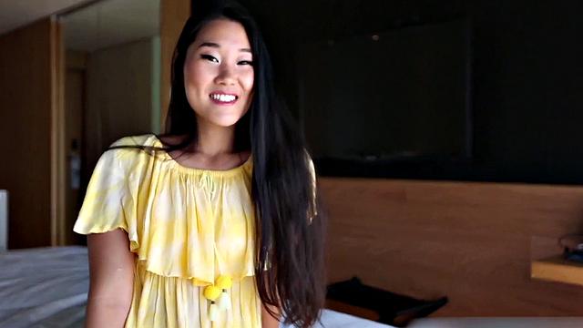 Chinese Tourist Fucks