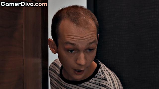 Ebony lesbian scissoring her GF