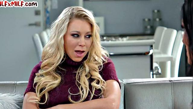 Pussyfingered busty MILF muffdives her blonde GF