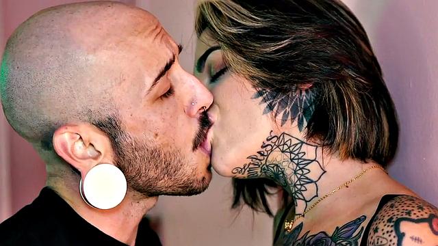 Strapon man with pussy fucks babe after getting cunt licked