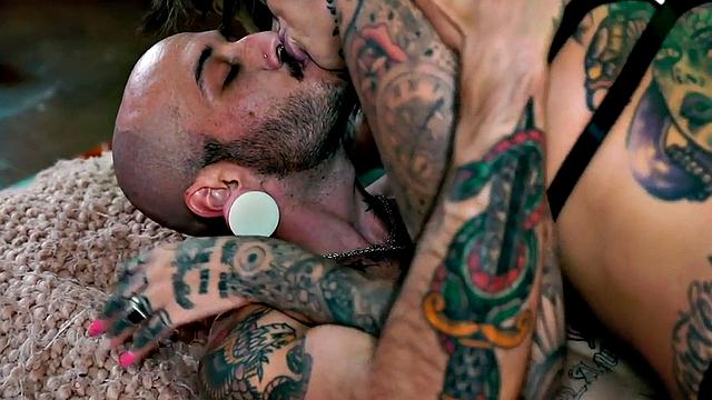 Strapon man with pussy fucks babe after getting cunt licked