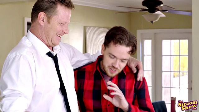 Married With Issues - Love And Bananas - S3:E3