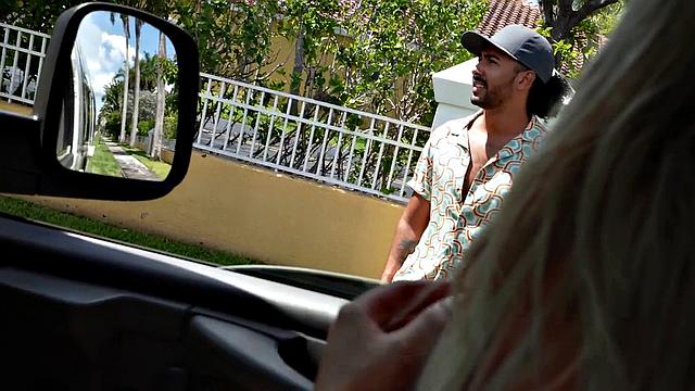 Straight amateur jock fucks gay facial in public van outdoor