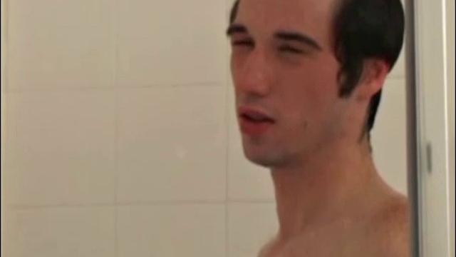 Trevor Edge and Sean Kingston in the Shower