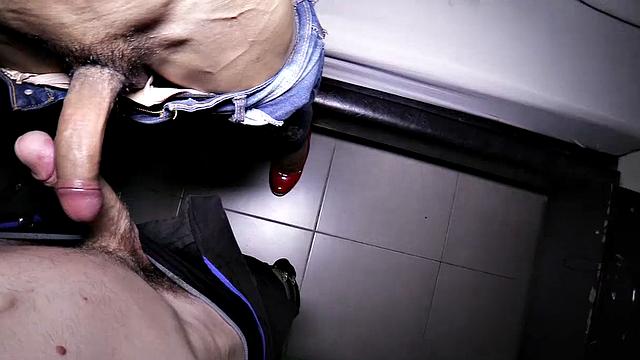 Namneung: Doggystyle Bareback Cumeater