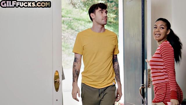 Big-titted blonde satisfies stud