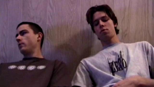 Jayden and Dan grease up their wood and we get close-ups of their horny faces. Jayden sports 8 inches and Dan holds his own. Always the instigator, Dan suggests they cum all over the glass table.