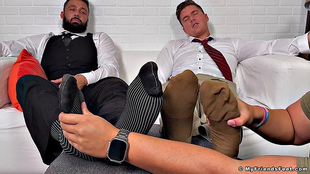 Young Lawyers Drew &amp;amp; Maui Get Worshiped - Drew &amp;amp; Maui