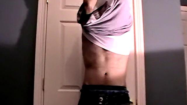 Tommy, the Bisexual Guy, Masturbates!