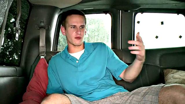 Amateur dude cums on tattooed gay jock in pickup bus