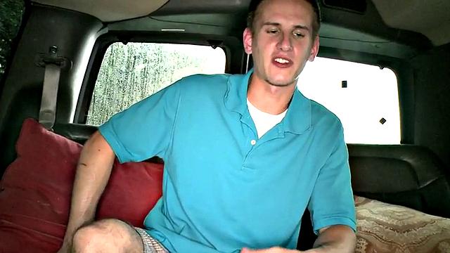 Amateur dude cums on tattooed gay jock in pickup bus