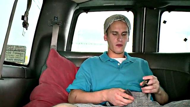 Amateur dude cums on tattooed gay jock in pickup bus