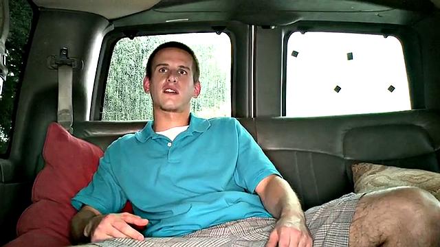 Amateur dude cums on tattooed gay jock in pickup bus