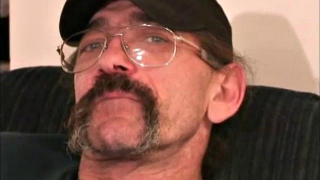 Херман срывает все маски и решается на всё перед камерой