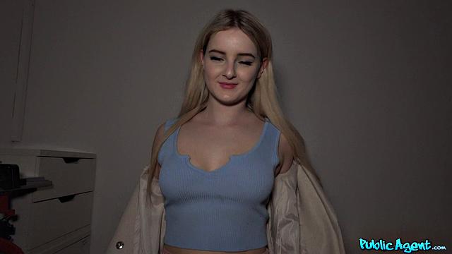 Californian Blonde Sucker