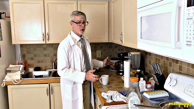 Огромная бутылка для пердежа - научное эксперименты от Ричарда Леннокса