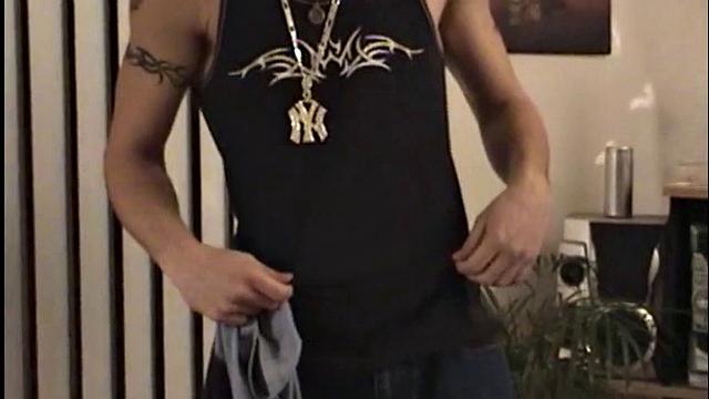 Straight Guy Beats His Meat