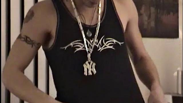 Straight Guy Beats His Meat