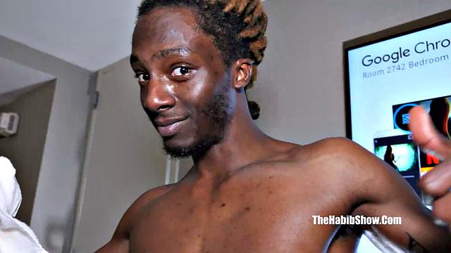 damm blvck rose he all in that big booty brooklyn