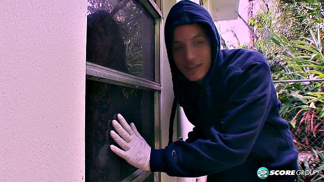 Breaking Jazella's pussy