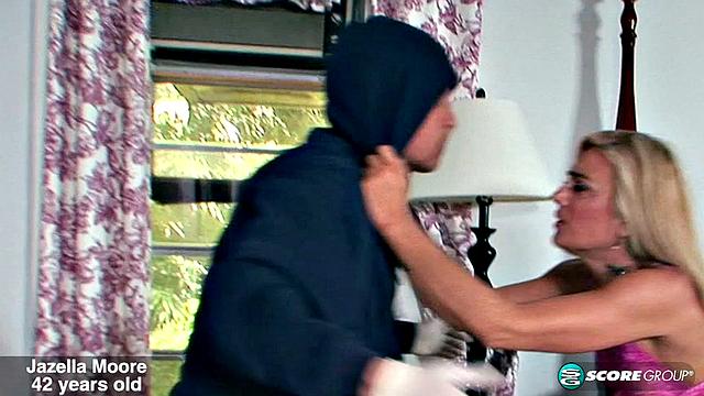 Breaking Jazella's pussy